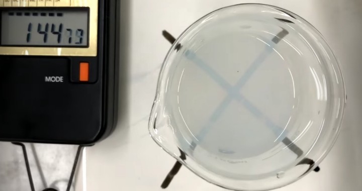 sodium thiosulfate and hydrochloric acid
