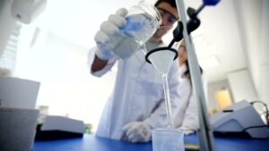 Laboratory Funnels: Complete Types, Uses, and Importance_25
